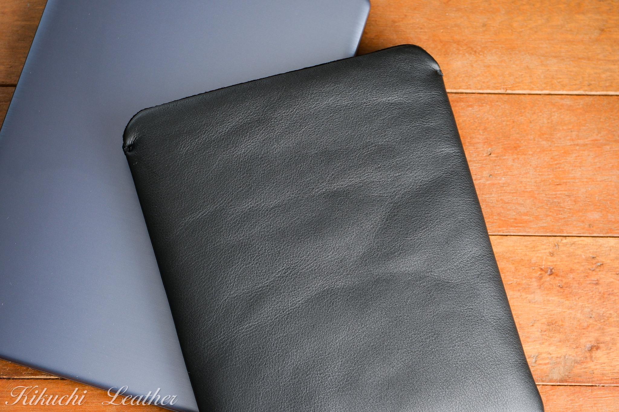 《WATERPROOF LEATHER》14インチ ノートPC用スリーブケース　ブラック | 1枚目