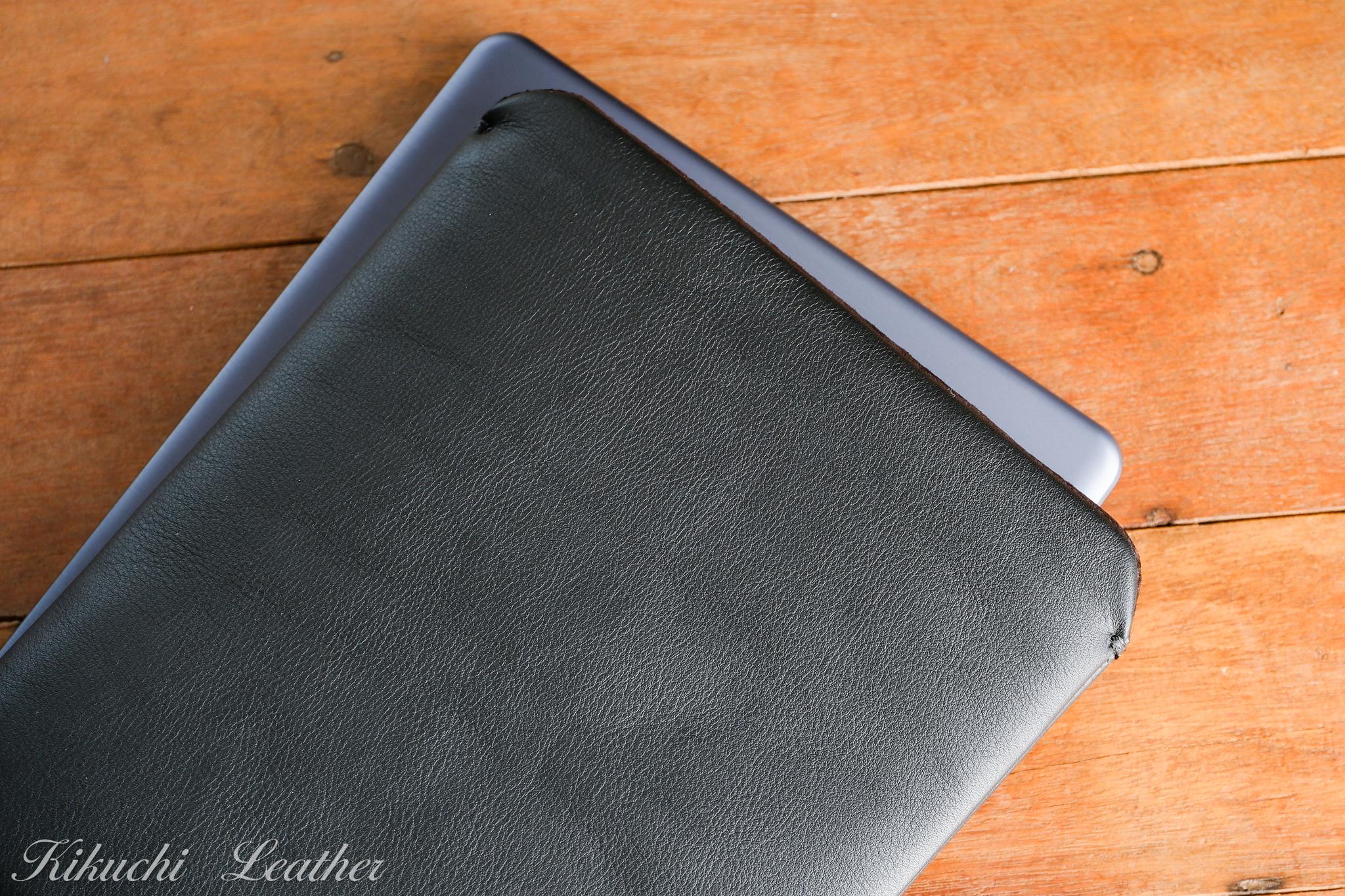 《WATERPROOF LEATHER》14インチ ノートPC用スリーブケース　ブラック | 2枚目