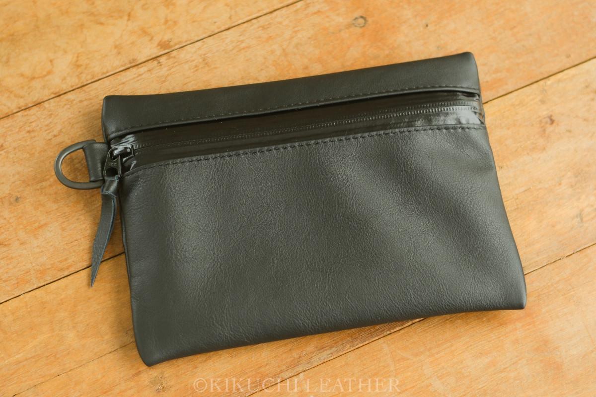 一点もの《WATERPROOF LEATHER》Zip Pouch Black Regular | 2枚目